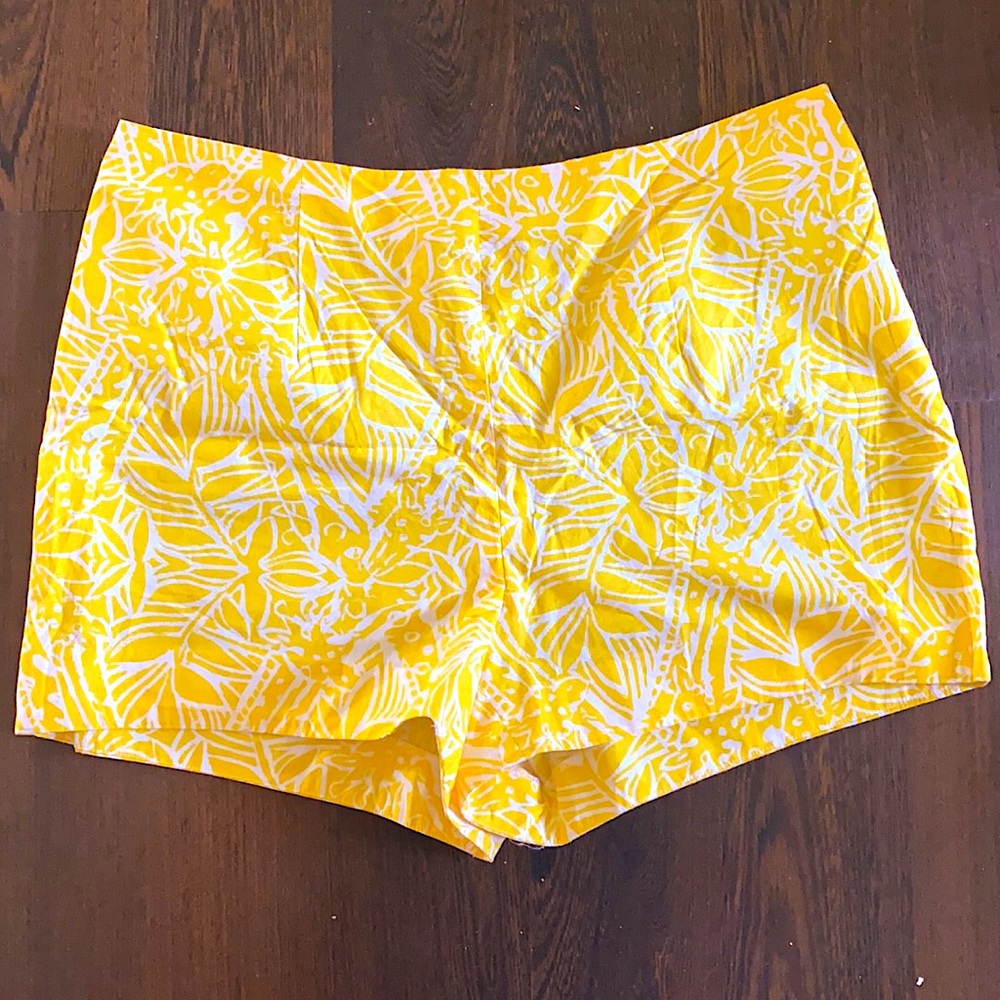 Lilly Pulitzer Shorts - Yellow